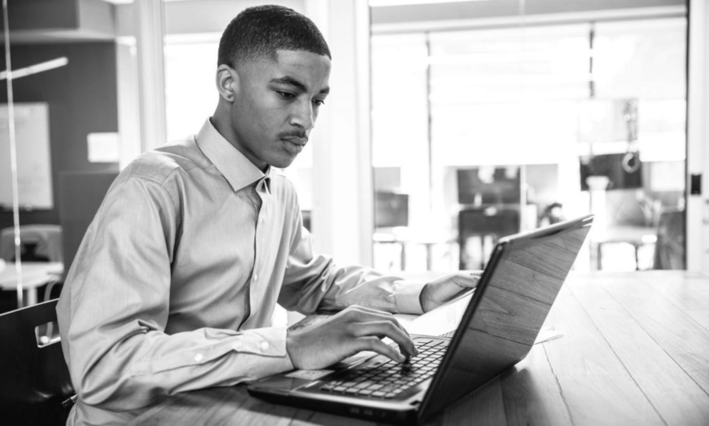 Professionelle Finanzbildung in modernem Lernumfeld